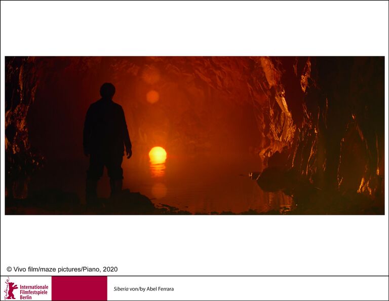 Кадр из фильма Сибирь