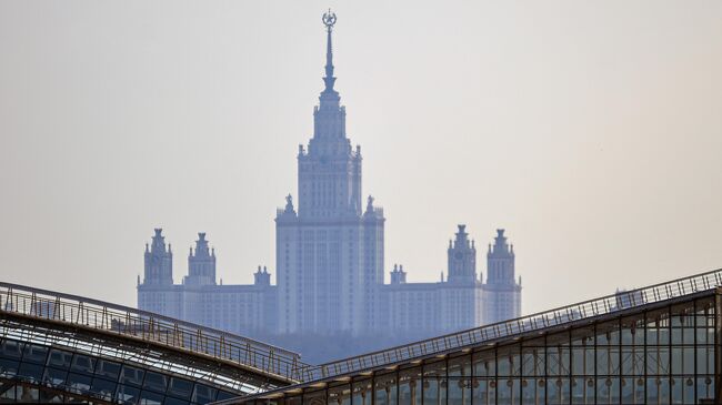 Здание Московского государственного университета имени М. В. Ломоносова