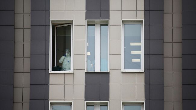 Окна больницы Святого Георгия в Санкт-Петербурге, где произошел пожар