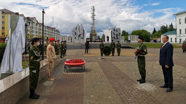 Председатель Тобольской городской думы Андрей Ходосевич на открытие аллеи Героев Советского Союза в День памяти и скорби 