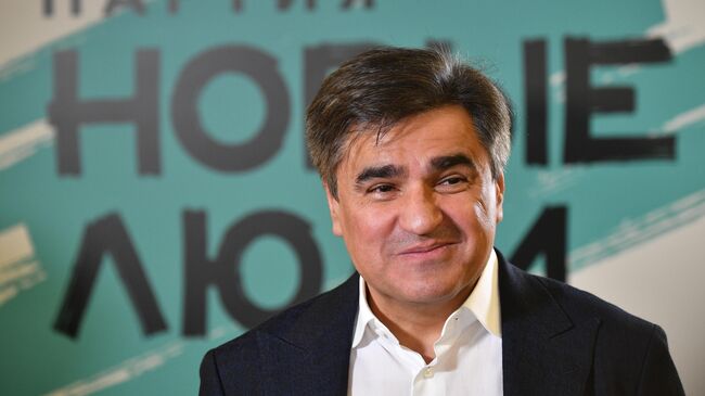 Основатель партии, президент Faberlic Алексей Нечаев на съезде партии Новые люди на площадке Цифровое деловое пространство