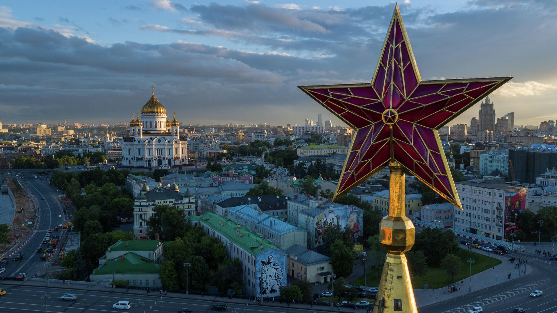 Звезда на шпиле Спасской башни Московского Кремля - РИА Новости, 1920, 02.04.2021