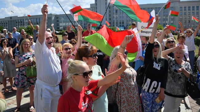 Митинг в поддержку действующего президента Белоруссии Александра Лукашенко в Минске