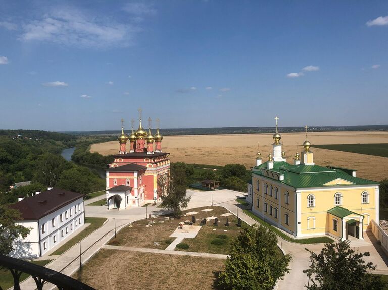 Белевский Спасо-Преображенский мужской монастырь, вид с колокольни