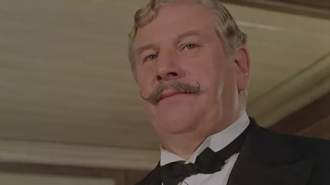 Питер Устинов в фильме Смерть на Ниле (1978)