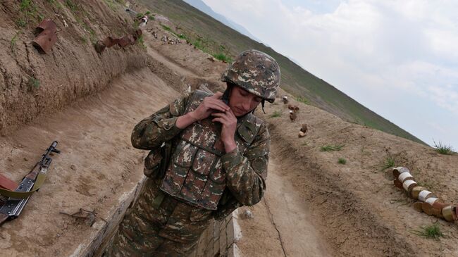 Военнослужащий в зоне карабахского конфликта