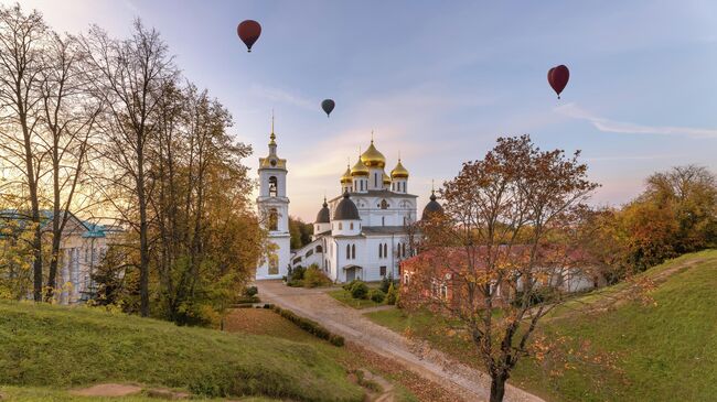 Успенский собор в Дмитровском Кремле