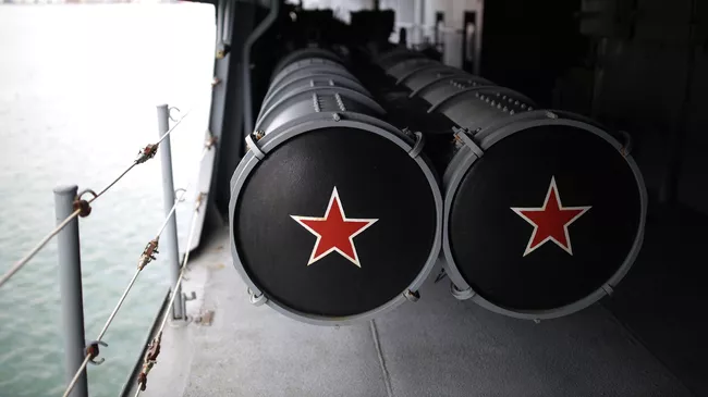 Торпедный отсек на борту фрегата Адмирал Макаров ВМФ России. Архивное фото