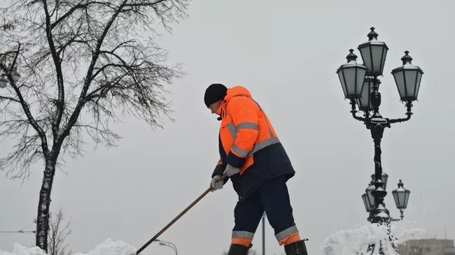 Уборка снега в Москве
