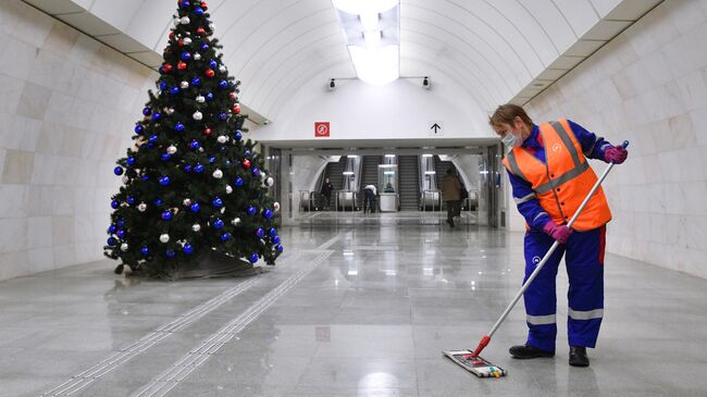 Подземный пешеходный переход между станциями Динамо Замоскворецкой линии и Петровский парк Большой кольцевой линии в Москве