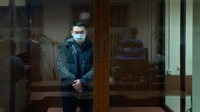 Евгений Есенов, обвиняемый в нападении на полицейского на несогласованной акции протеста в Москве 23 января