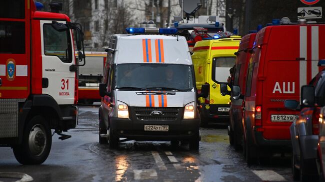 Пожар в промышленной зоне в Москве