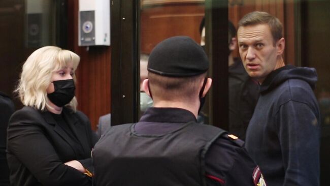 Алексей Навальный на заседании Московского городского суда. Кадр видео