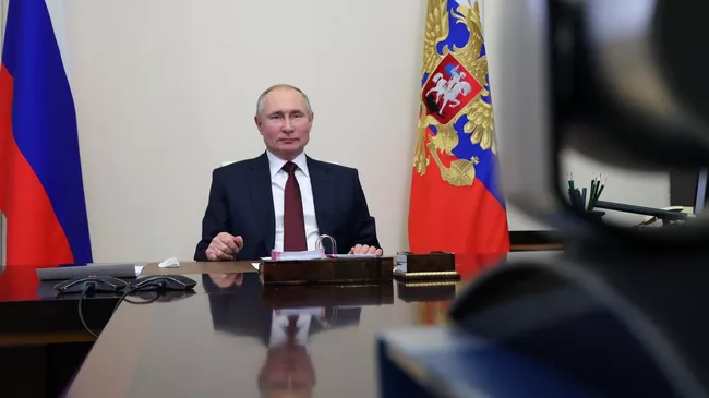 Президент РФ Владимир Путин проводит заседание Совета по науке и образованию в режиме видеоконференции