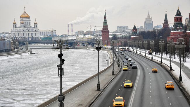 Храм Христа Спасителя и Архитектурный ансамбль Московского Кремля