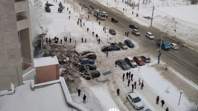 На месте взрыва в 9-этажном доме на Мещерском бульваре в Нижнем Новгороде