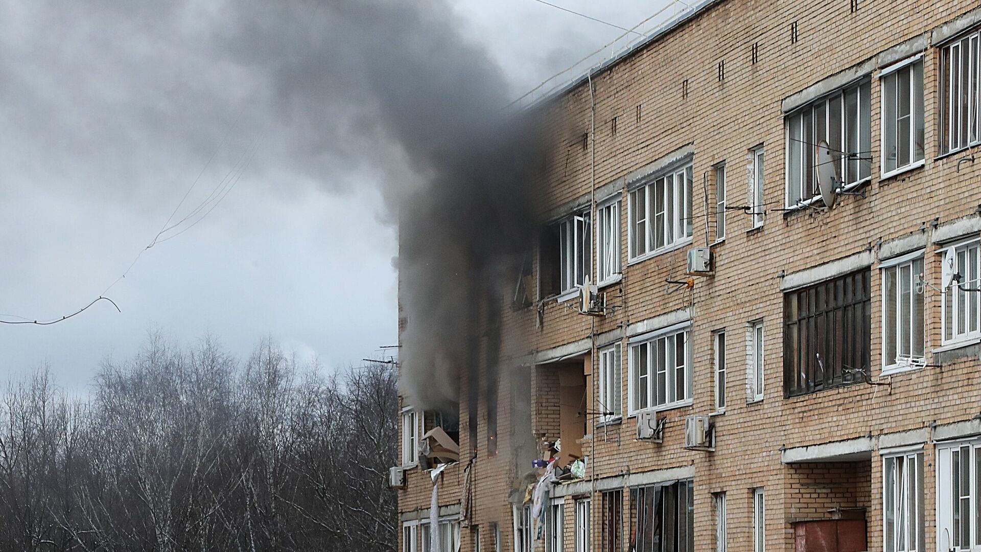 Последствия взрыва в жилом доме на улице Зеленой в Химках - РИА Новости, 1920, 19.03.2021