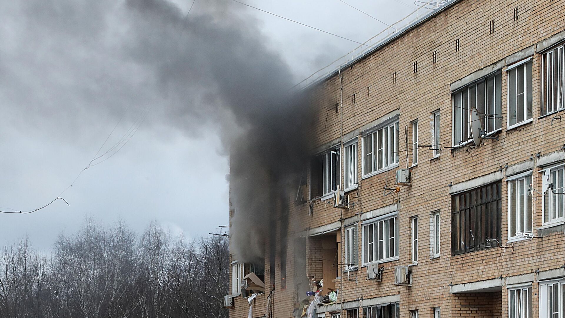 Последствия взрыва в жилом доме на улице Зеленой в Химках - РИА Новости, 1920, 19.03.2021