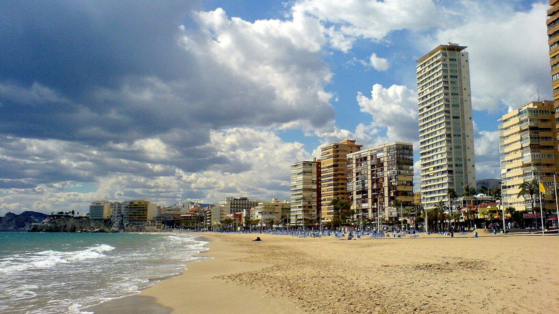 Дома на побережье Пиренейского полуострова - РИА Новости, 1920, 09.07.2021