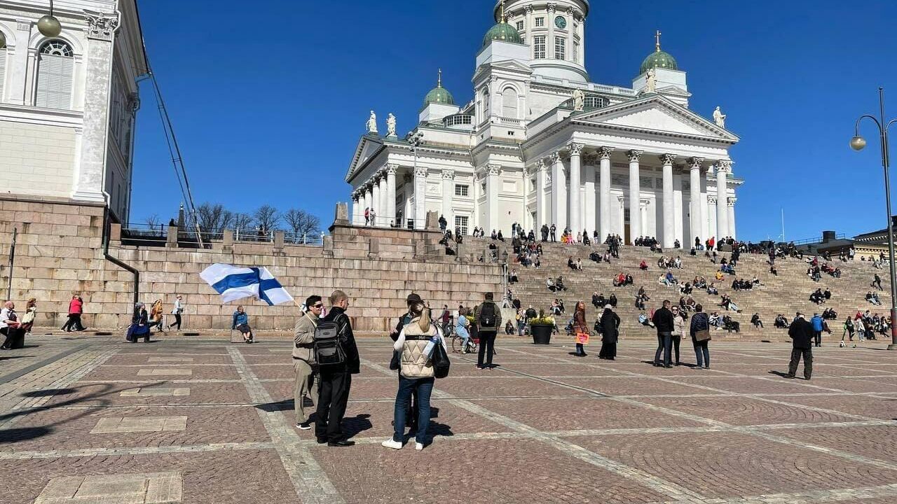 Акция против ограничений, введенных из-за коронавируса в Хельсинки, Финляндия - РИА Новости, 1920, 20.07.2021