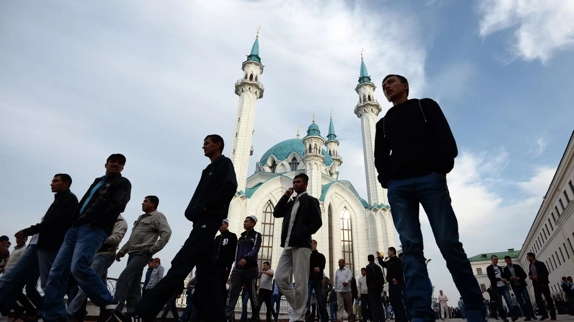 Островский: в Екатеринбурге ситуация с мигрантами – беспредел, мэра – в отставку