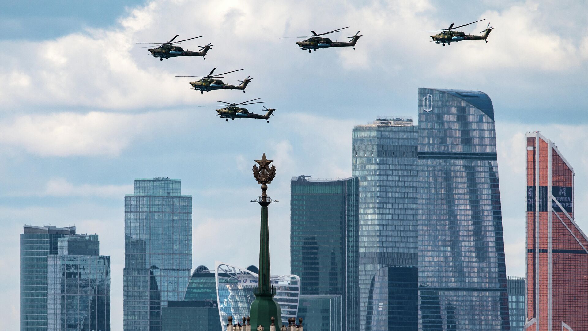 Генеральная репетиция воздушной части парада Победы в Москве - РИА Новости, 1920, 04.09.2021