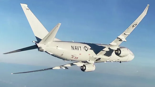 Самолет Boeing P-8 Poseidon ВМС США 