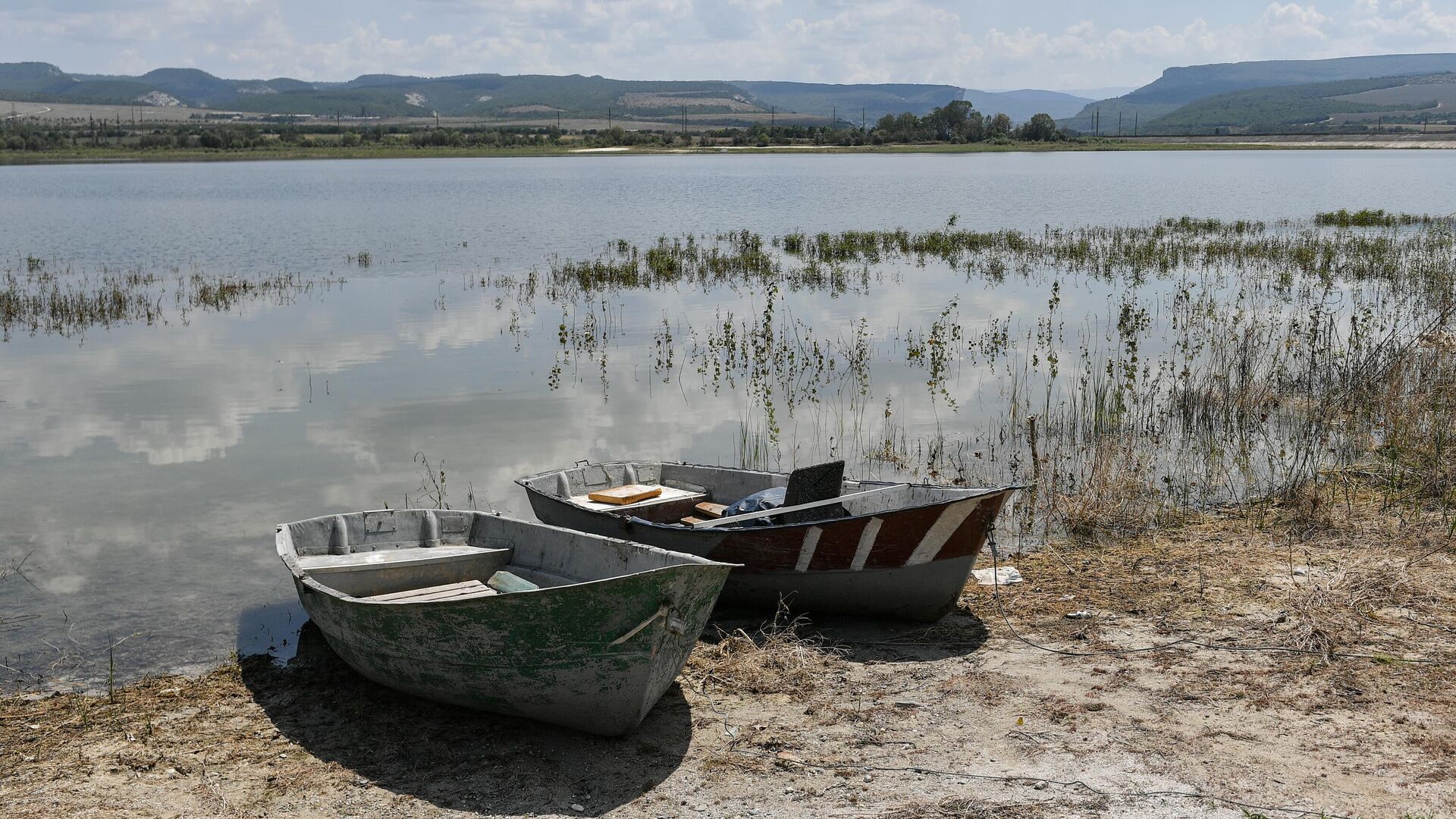 Бахчисарайское водохранилище, которое питается водами реки Качи, в Крыму - РИА Новости, 1920, 11.08.2021