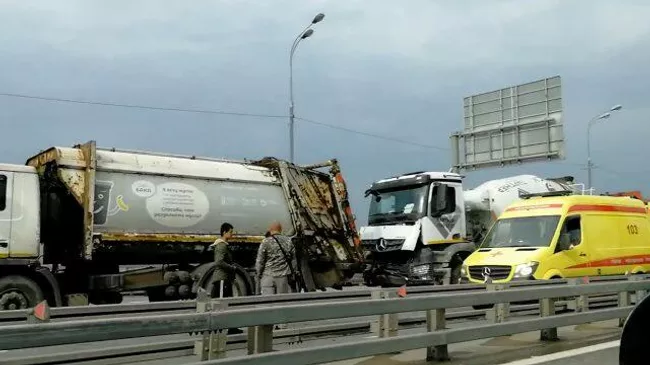 Кадры массового ДТП в центре Москвы