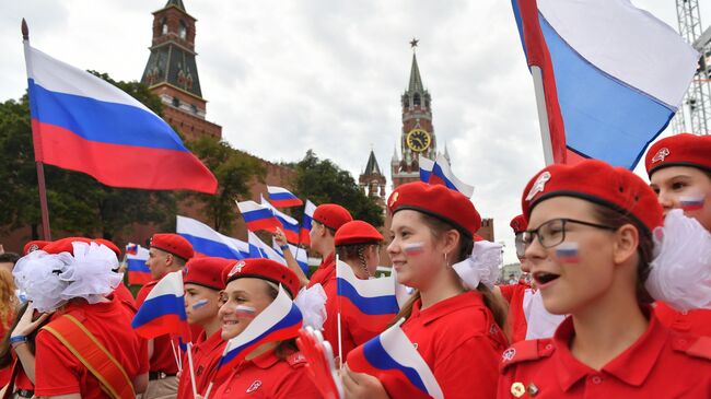 Юнармейцы перед началом концерта в честь российских спортсменов, выступавших на XXXII летних Олимпийских играх в Токио