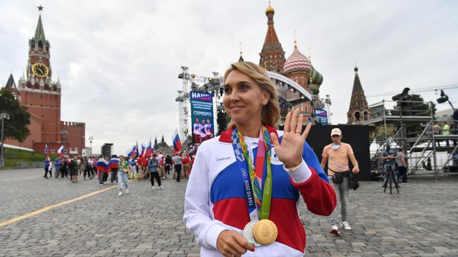 Елена Веснина, завоевавшая серебряную медаль в смешанном разряде турнира по теннису на XXXII летних Олимпийских играх в Токио