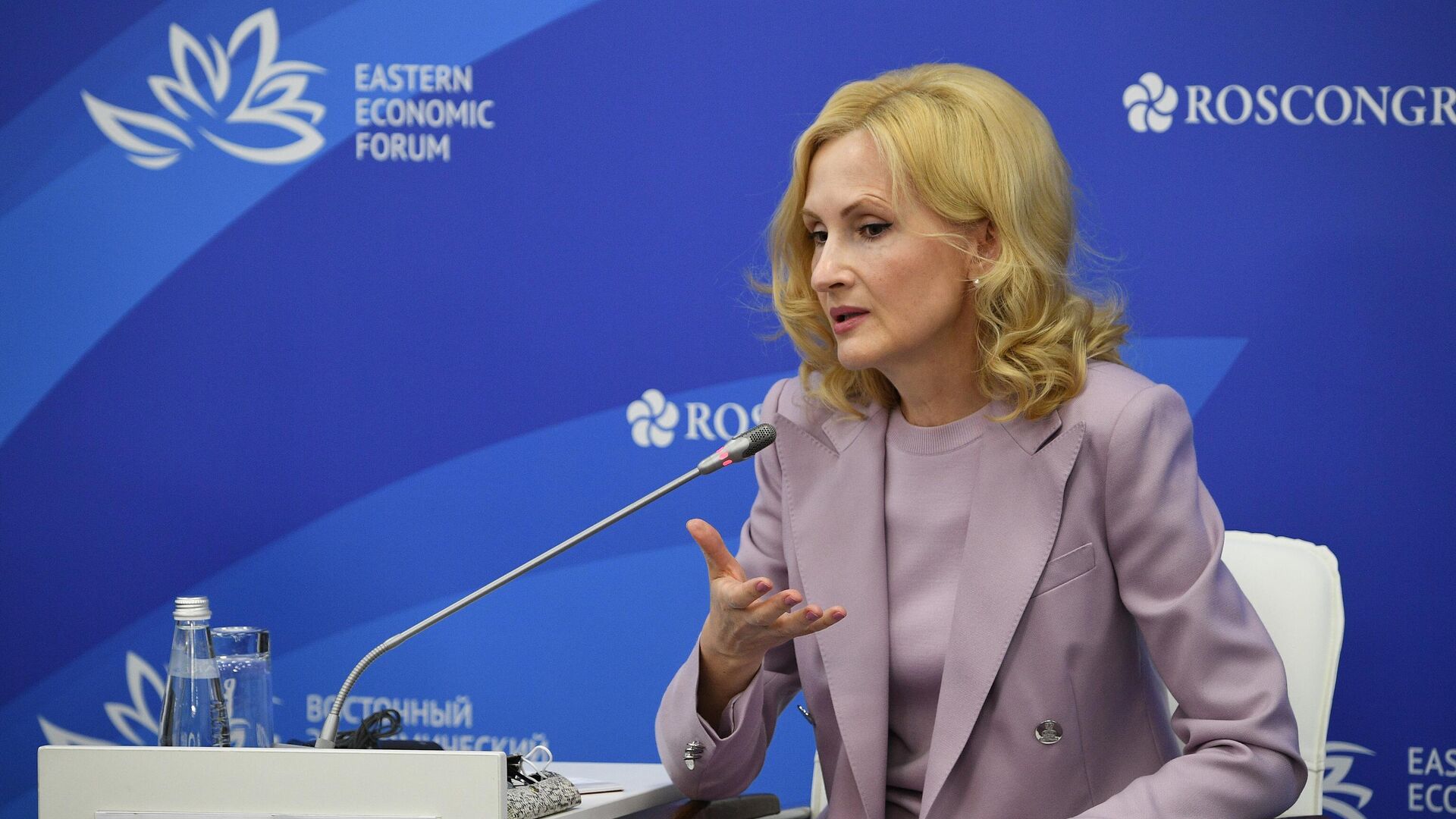Заместитель председателя Государственной Думы РФ Ирина Яровая на Восточном экономическом форуме во Владивостоке Заместитель председателя Государственной Думы РФ Ирина Яровая на Восточном экономическом форуме во Владивостоке - РИА Новости, 1920, 13.05.2022