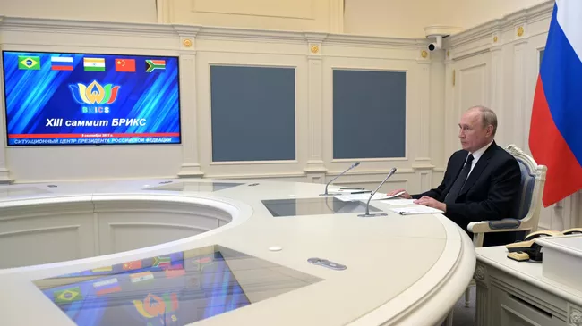 Президент РФ Владимир Путин принимает участие в XIII саммите БРИКС в режиме видеоконференции