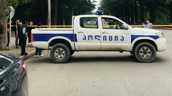 На месте захвата заложников в филиале Банка Грузии в городе Кварели