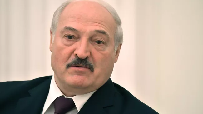 Президент Белоруссии Александр Лукашенко во время встречи с президентом РФ Владимиром Путиным