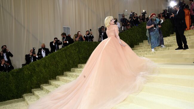 Билли Айлиш на балу Института костюма Met Gala в Нью-Йорке