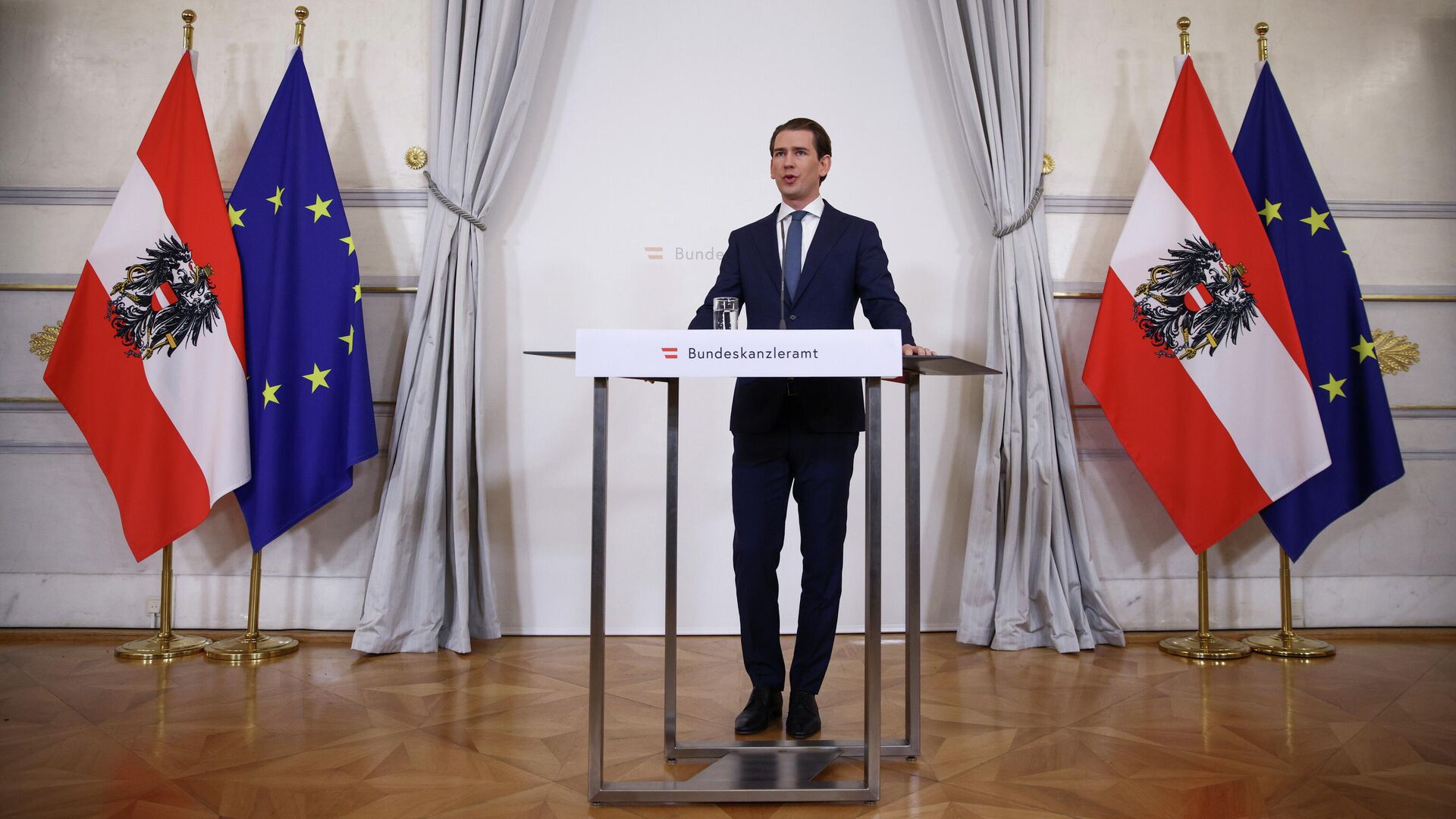 Канцлер Австрии Себастьян Курц во время выступления в Вене - РИА Новости, 1920, 11.10.2021