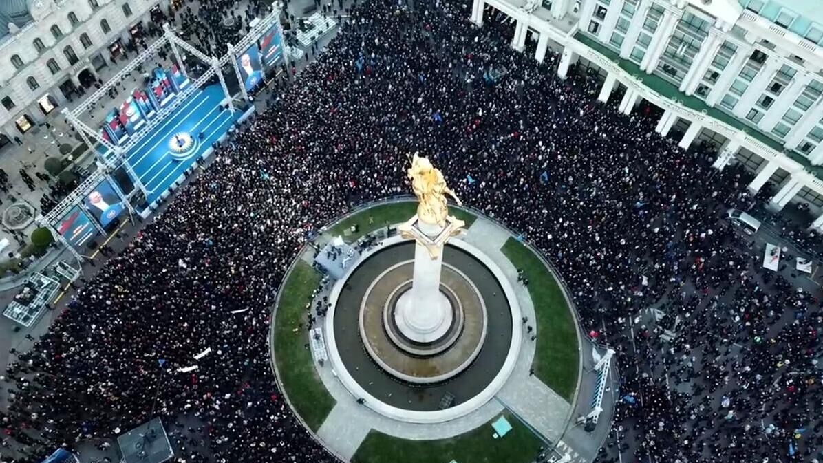 Сторонники партии Грузинская мечта на акции в Тбилиси. Архивное фото - РИА Новости, 1920, 20.08.2024