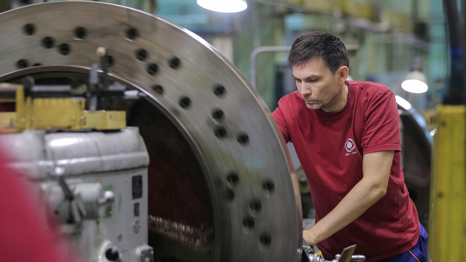 Механосборочный цех на предприятии ОДК-Пермские моторы - РИА Новости, 1920, 23.10.2025
