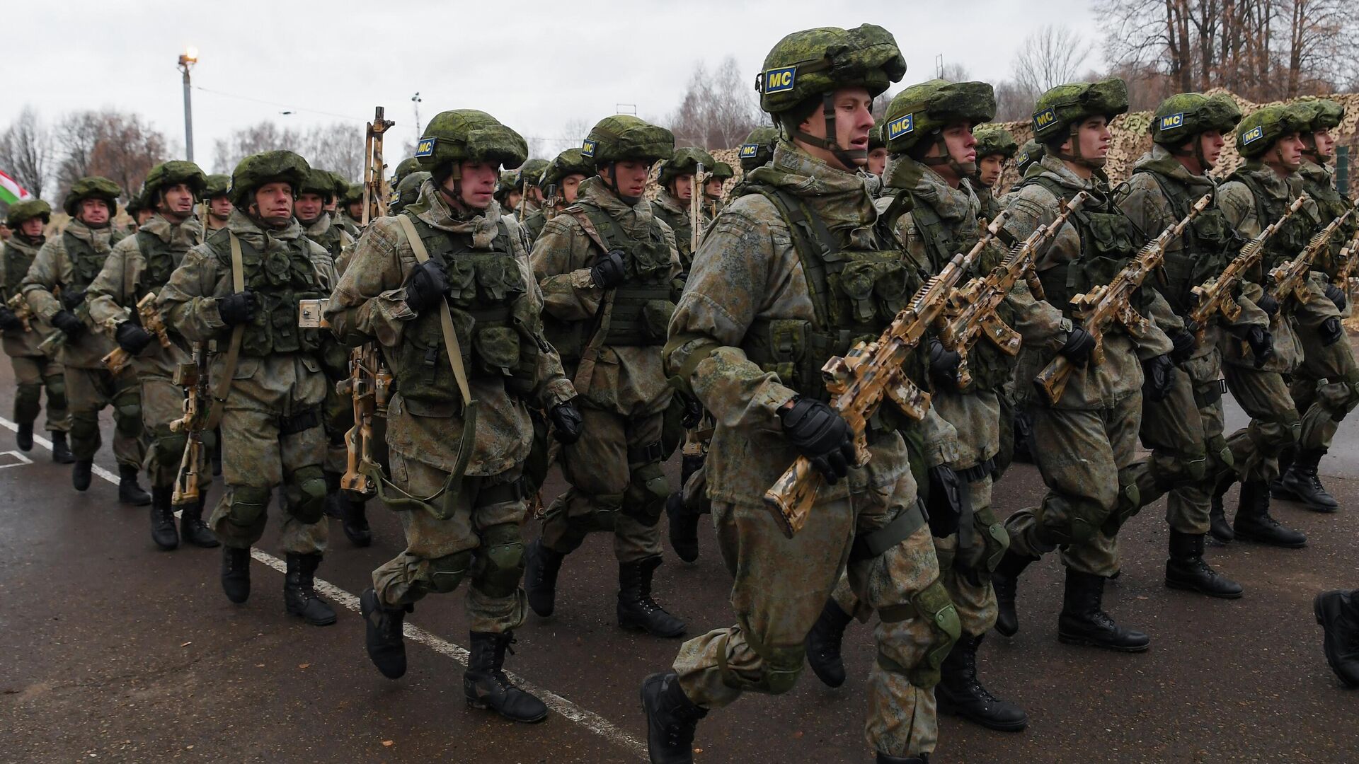 Военнослужащие на церемонии открытия миротворческих учений стран Организации Договора о коллективной безопасности. Архивное фото - РИА Новости, 1920, 14.02.2023