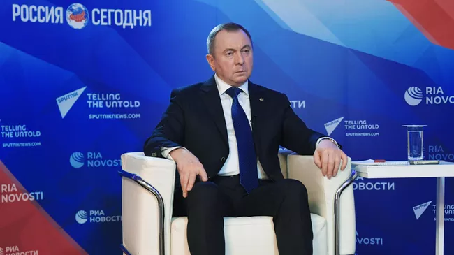 Министр иностранных дел Белоруссии Владимир Макей во время интервью РИА Новости в Международном мультимедийном пресс-центре МИА Россия сегодня в Москве