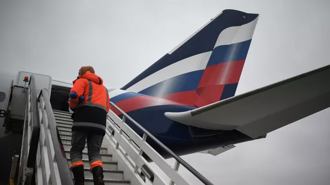 Самолет Airbus A350-900 авиакомпании Аэрофлот в аэропорту Шереметьево 