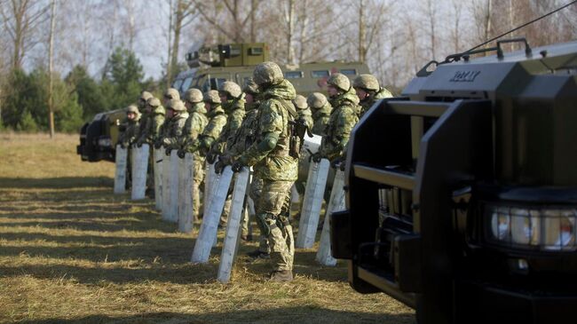 Сотрудники Госпогранслужбы Украины на границе с Белоруссией