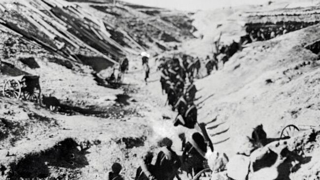 Русско-японская война 1904-1905гг. Оборона Порт-Артура. Движение резервов к третьему форту. РИА Новости / РИА Новости