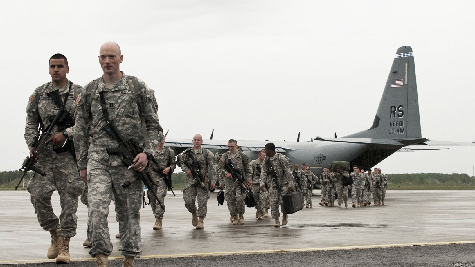 Военнослужащие НАТО на аэродроме Эмари в Эстонии - РИА Новости, 1920, 22.07.2023