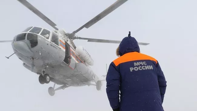 Вертолет МИ-8 МЧС России 