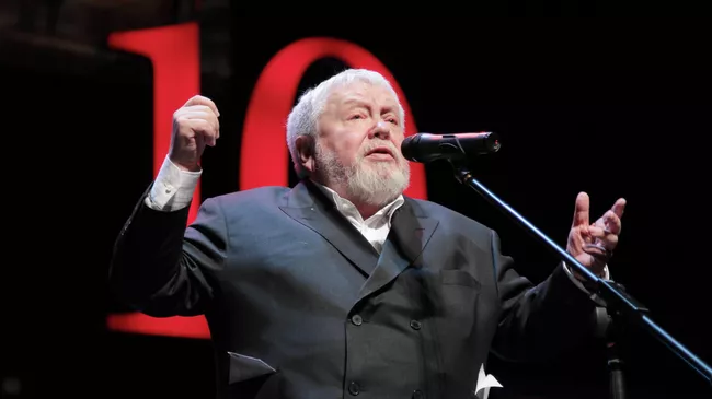 Режиссер Сергей Соловьев