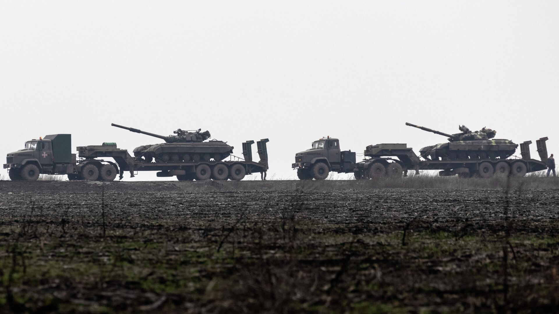 Украинская военная техника в зоне боевых действий. Архивное фото - РИА Новости, 1920, 06.01.2023