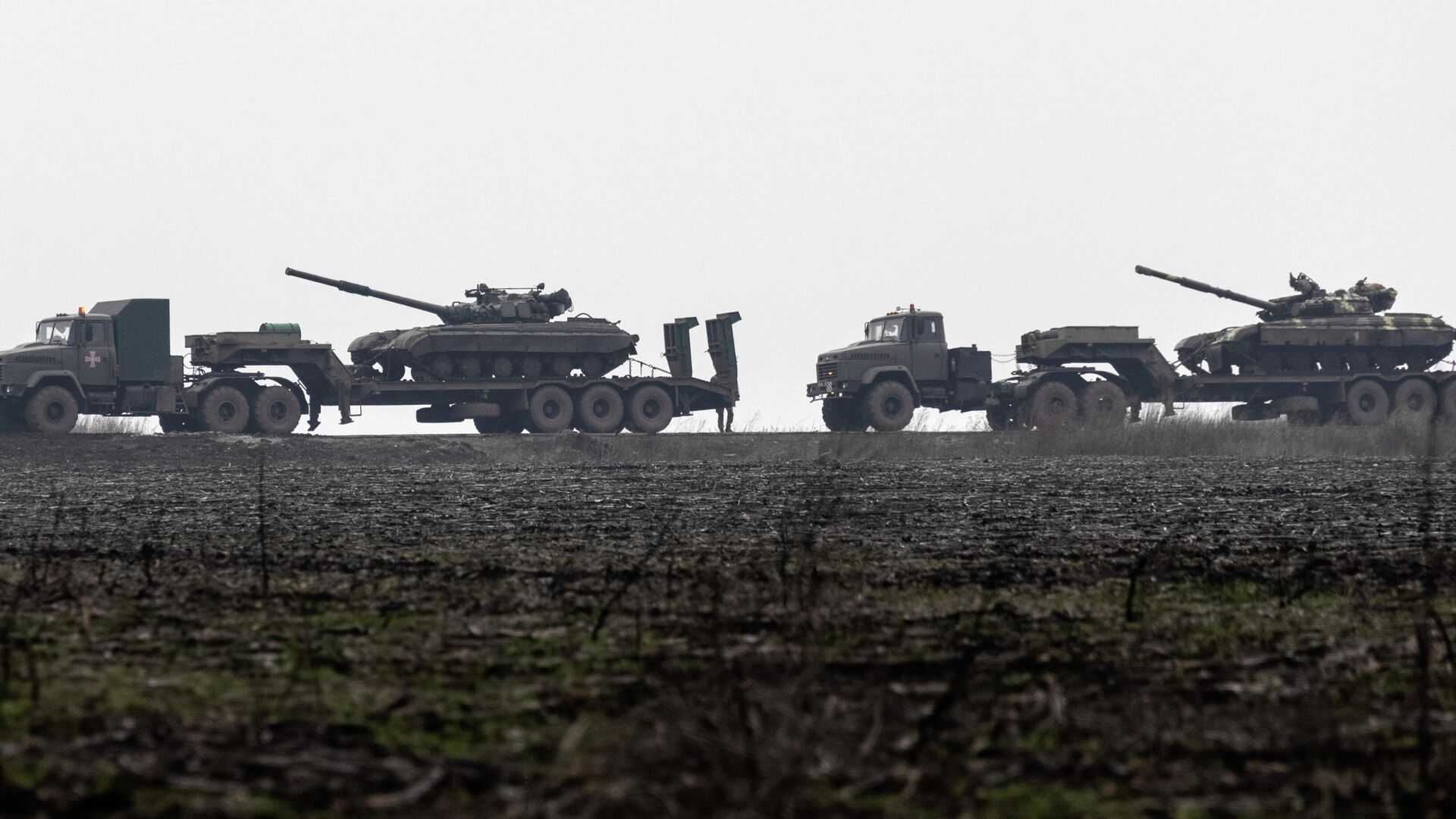 Украинская военная техника в зоне боевых действий. Архивное фото - РИА Новости, 1920, 06.01.2023