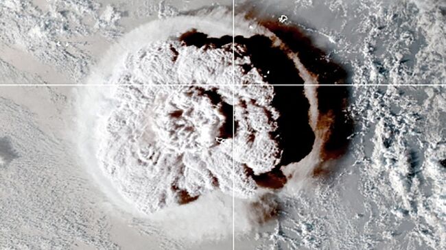 Извержение подводного вулкана в Тонге